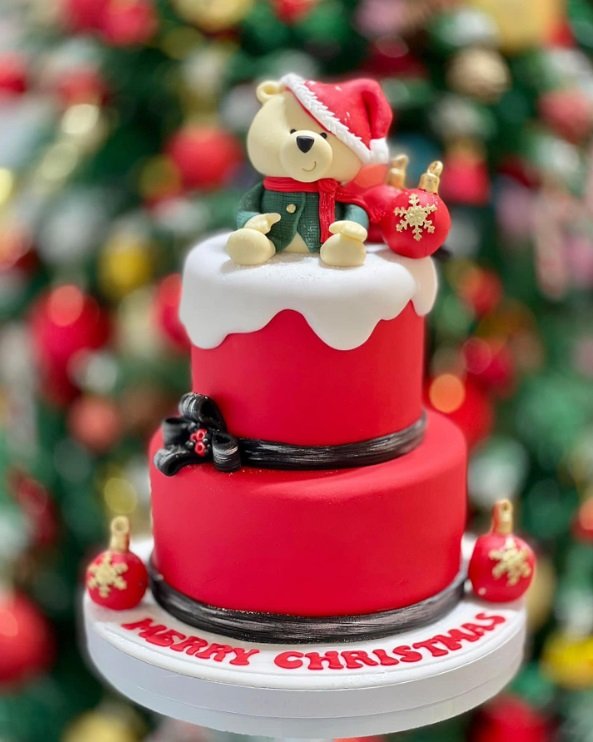 Christmas Teddy Bear Cake