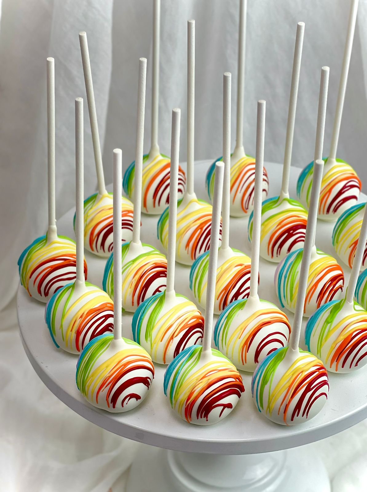 Colorful Rainbow Cakepops ( Per piece)