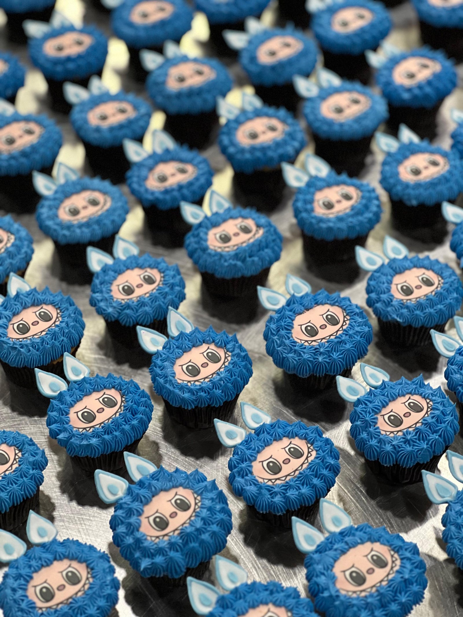 Blue Labubu Face Cupcakes ( per piece )