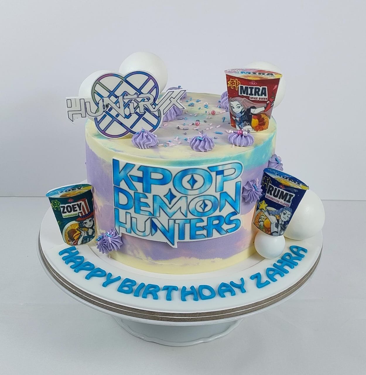 KPOP Demon Hunter Cake 17