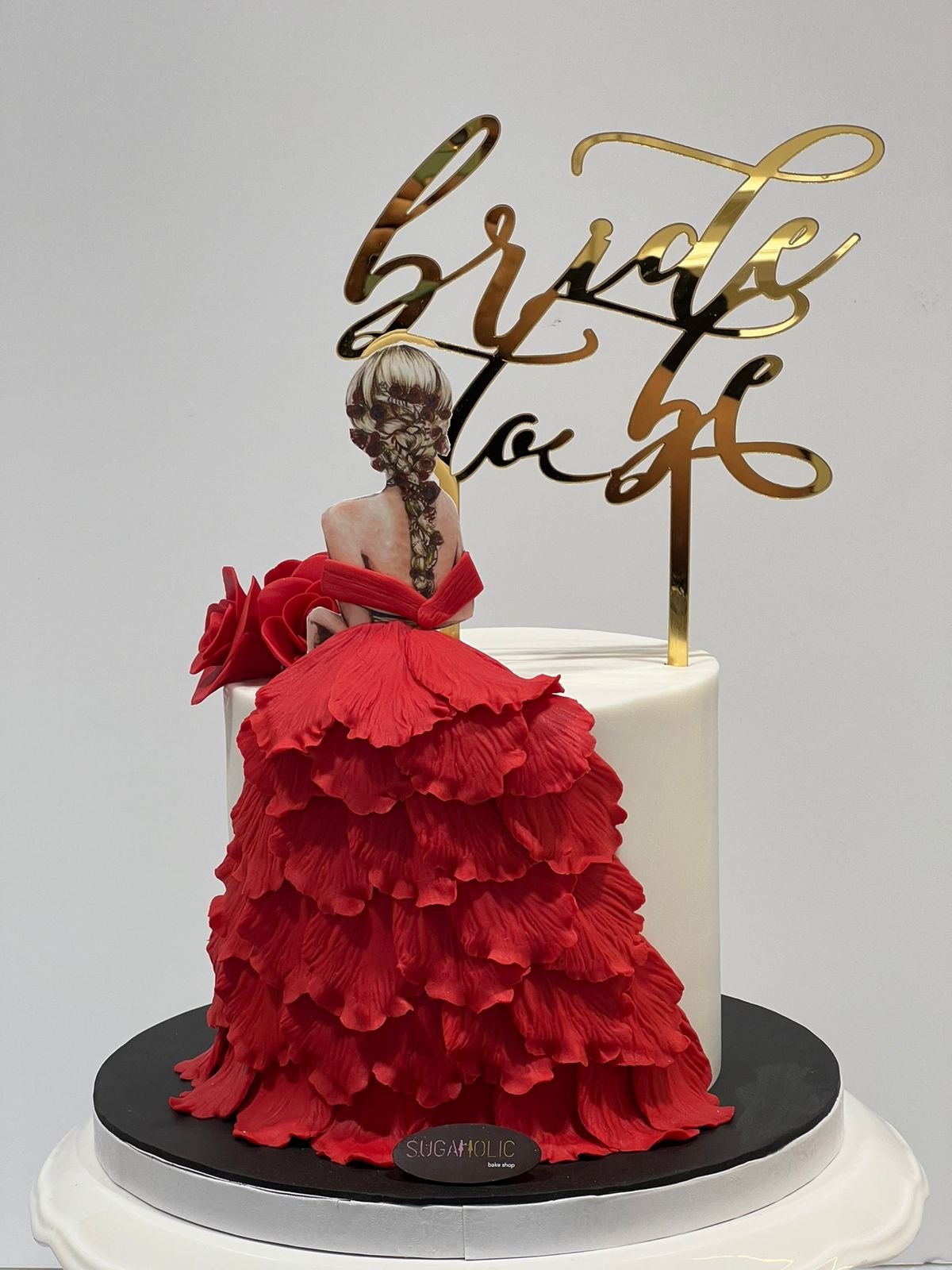 Bride to Be Cake 01