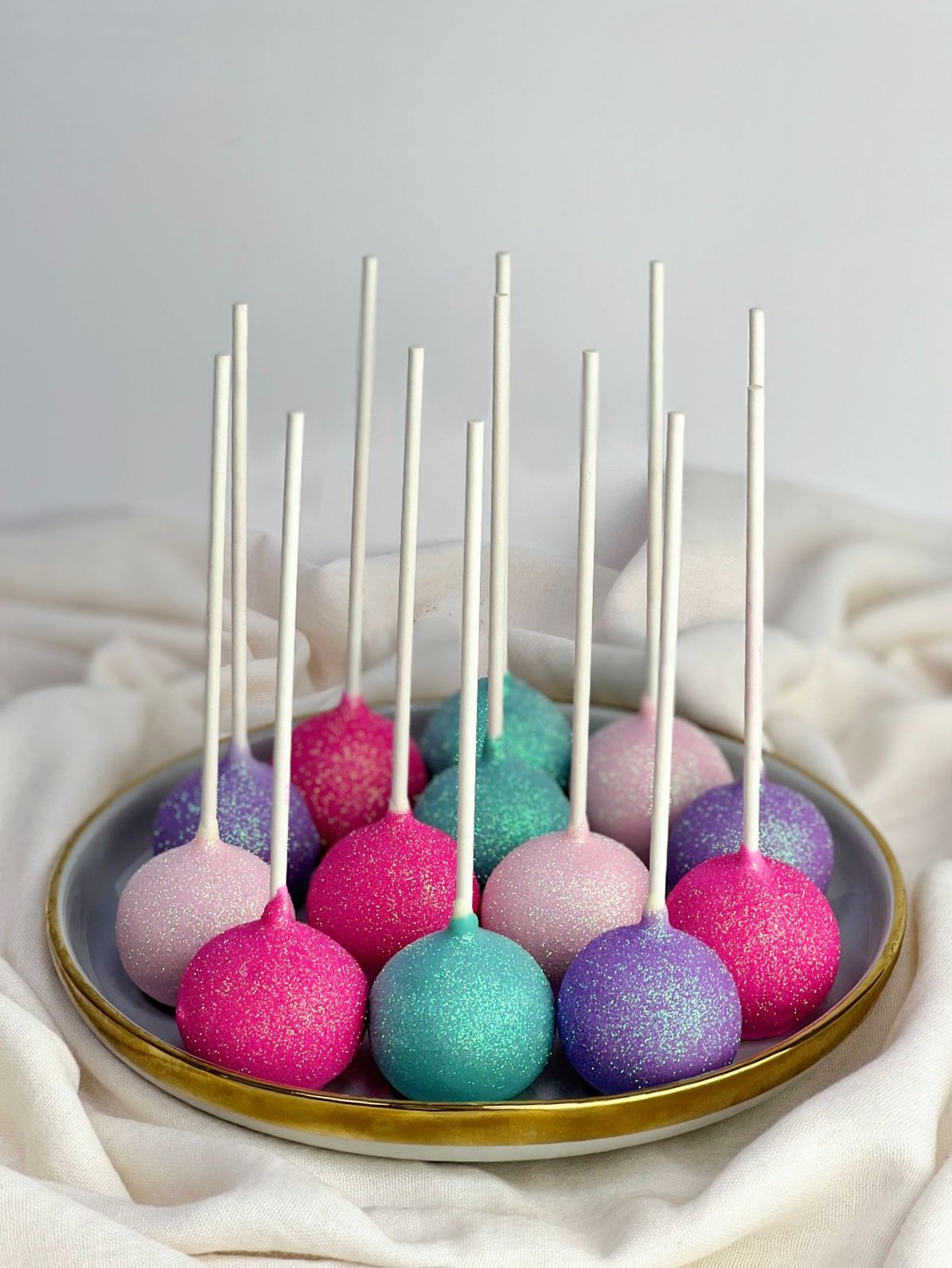 Glittered Cake Pops (per piece)